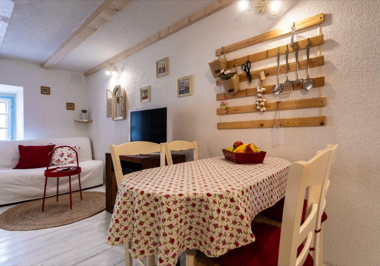 Apartman Valdi 巴斯卡 外观 照片